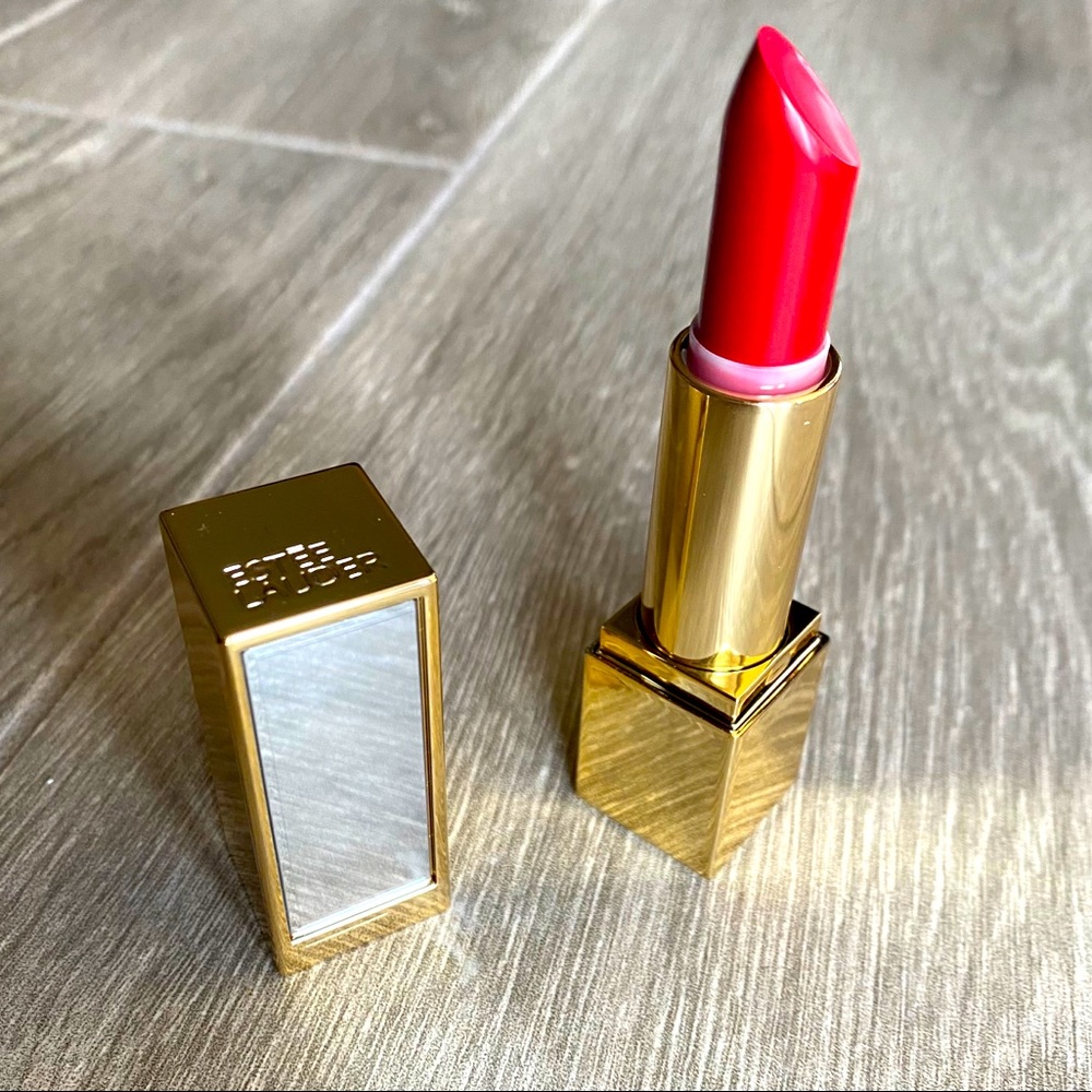 New Estée Lauder red lipstick